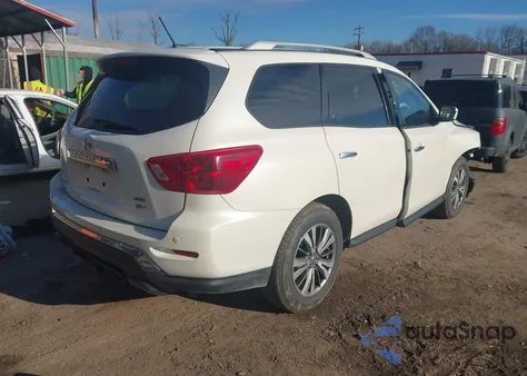 2018 Nissan Pathfinder Sv из США, поврежденный, VIN 5N1DR2MM3JC634401